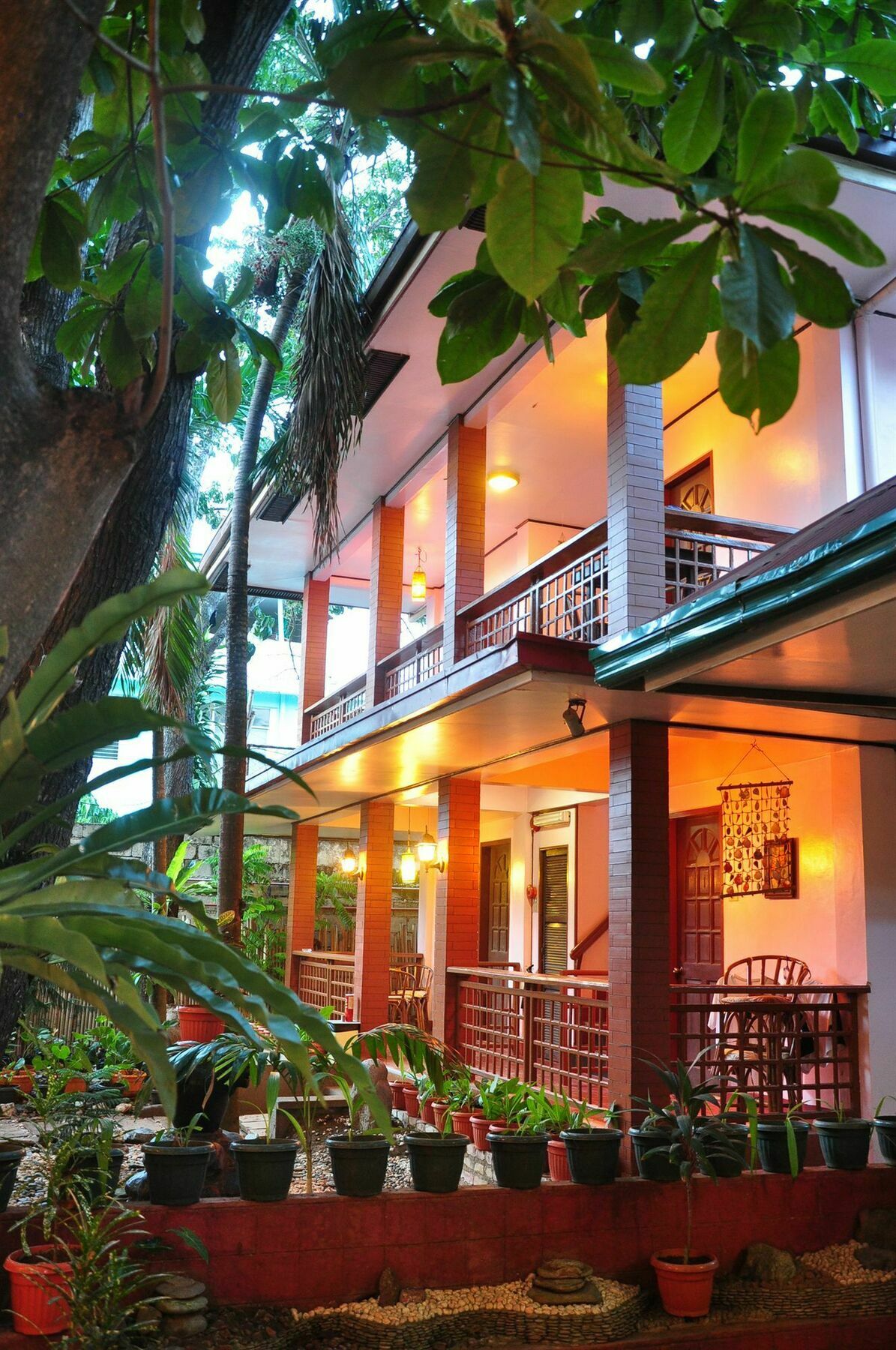 Lola Itang Pension House Tiniguiban Exterior foto